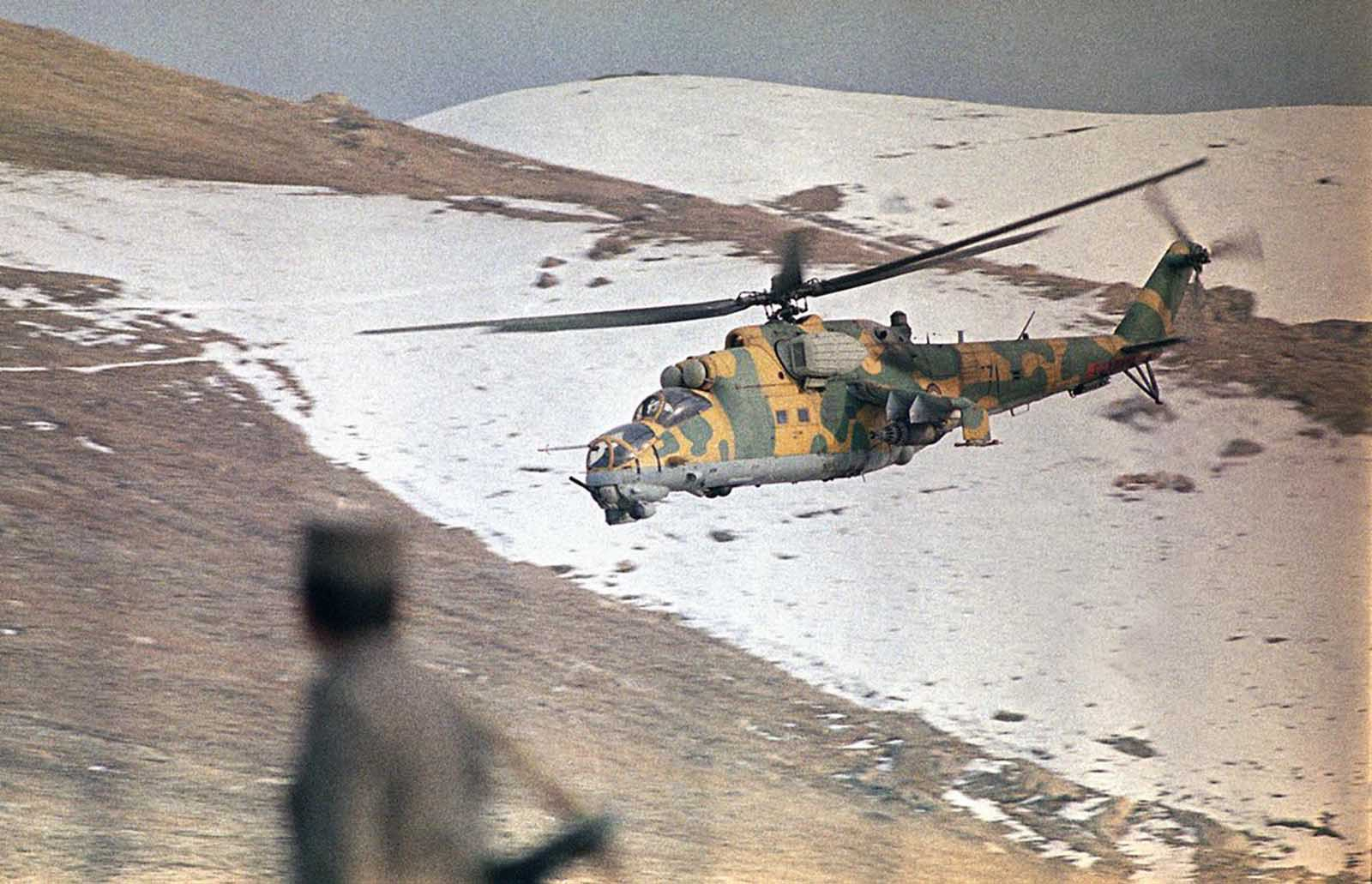 Военный конфликт в афганистане. Афганистан 1979. Ми-24 в Афганистане.